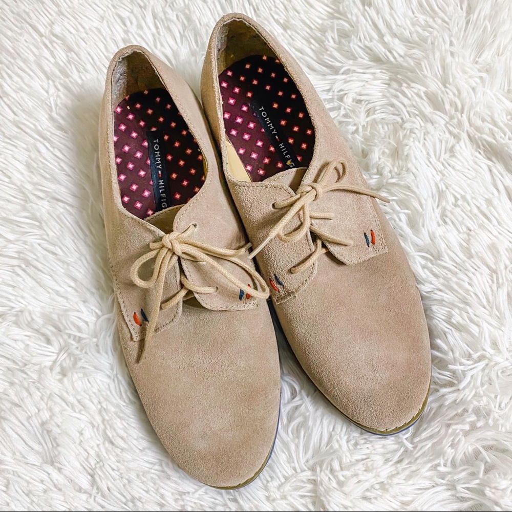TOMMY HILFIGER • Tan + Blue Suede Honeybee Derby Oxfords